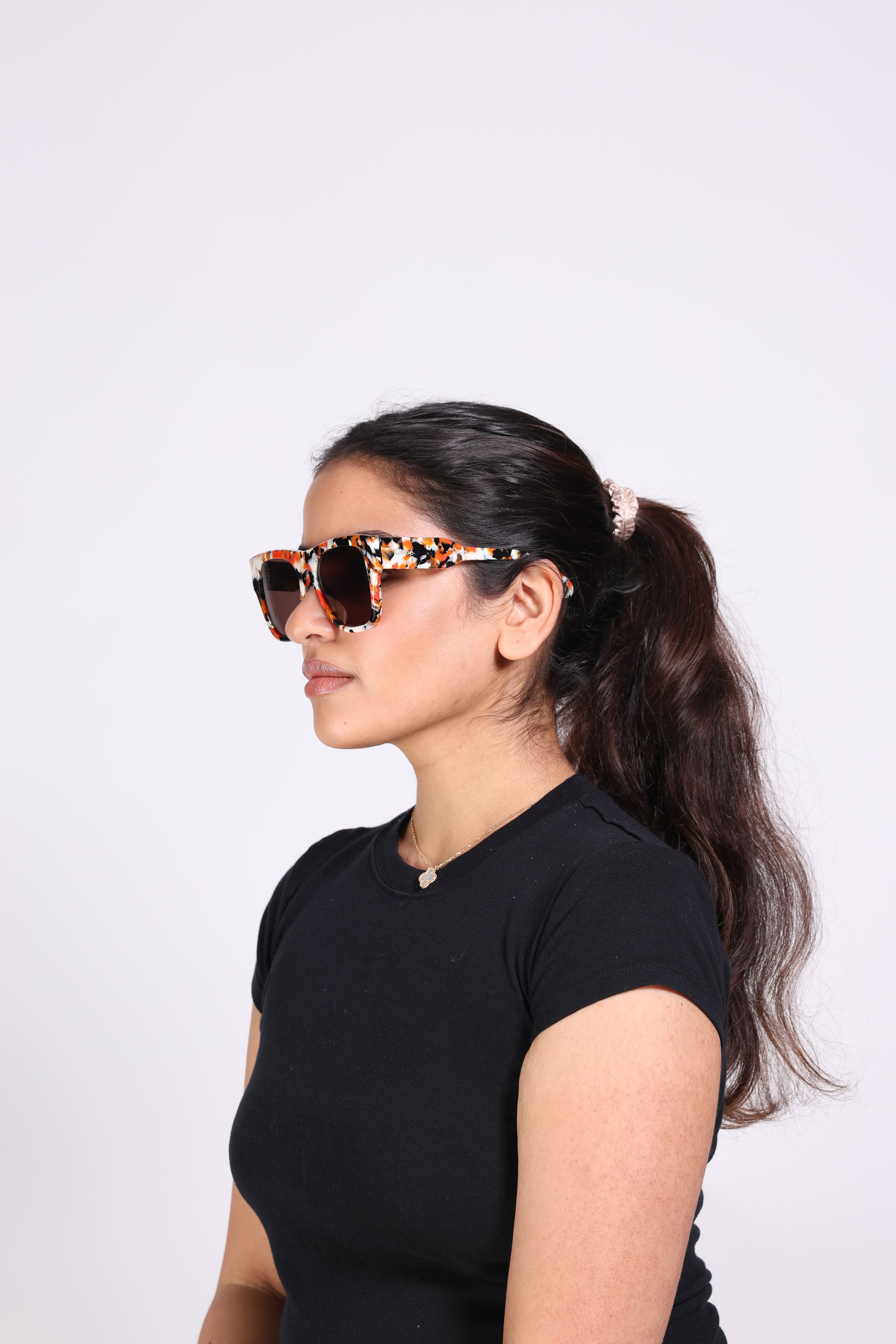 サングラス CHLOE Black Acetate Gayia Sunglasses Chloé Gayia Sunglasses in Black | Chloé US