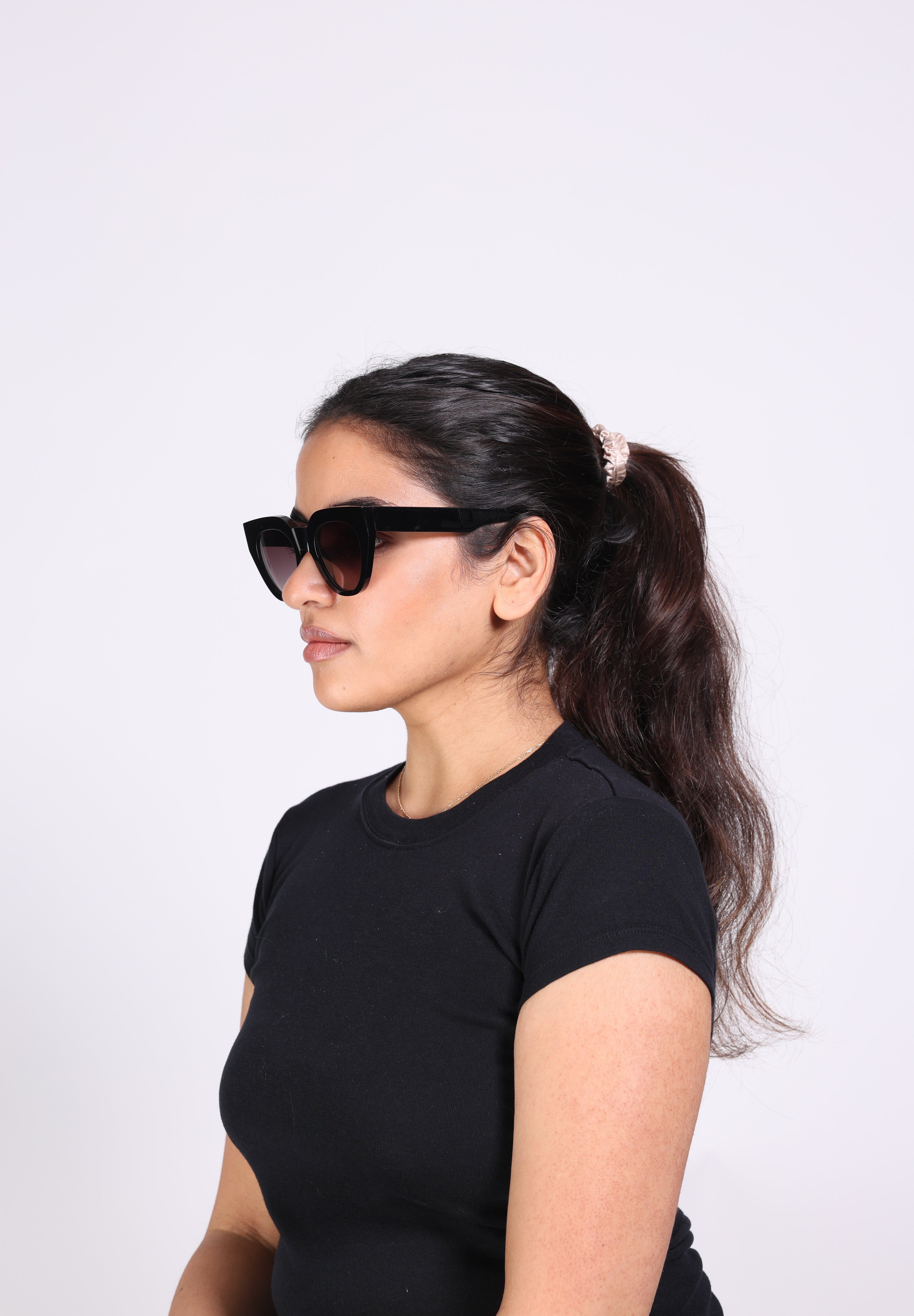 Monokel Hilma Black